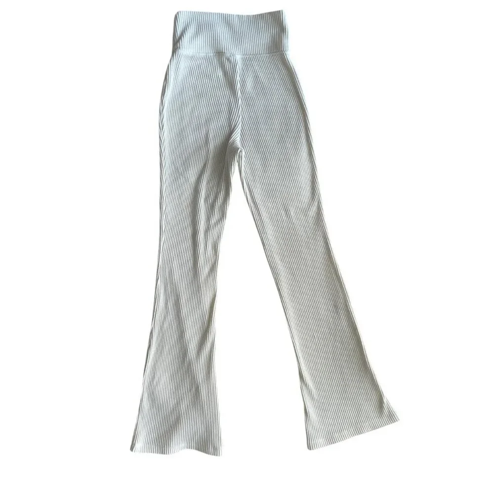 High Rise Ribbed Flare Pants - Picture 3 of 4